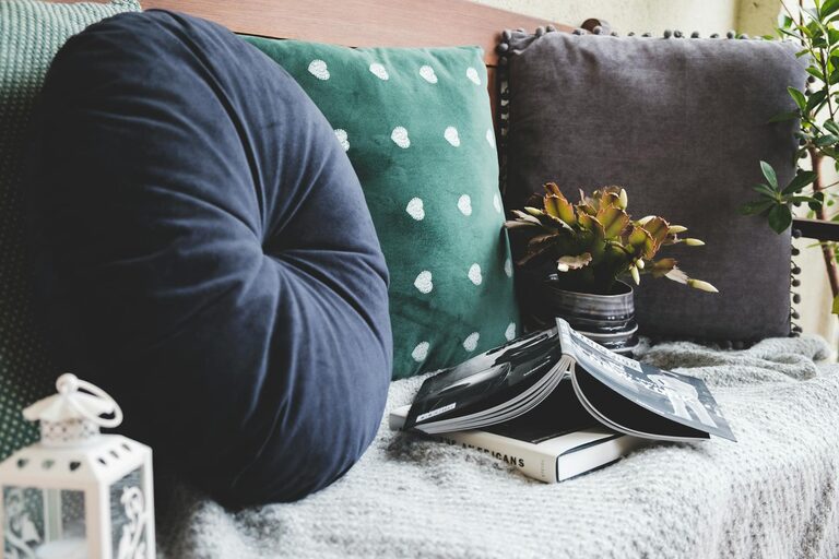 Tips for Creating a Cozy Reading Nook in Any Home